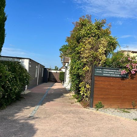 Mas La Farelle Gite, Fitness & Salle De Jeux Gratuite & Spa En Supplement Nîmes Eksteriør billede