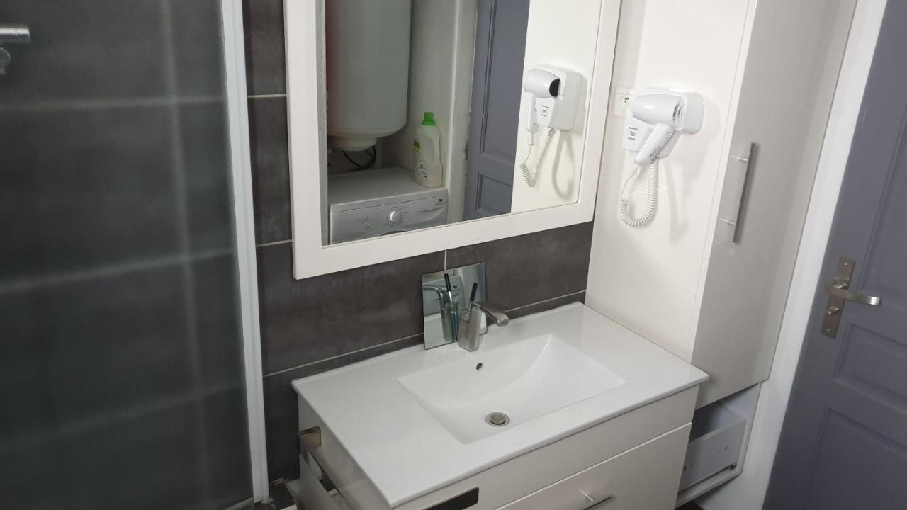 Mas La Farelle Gite, Fitness & Salle De Jeux Gratuite & Spa En Supplement Nîmes Eksteriør billede