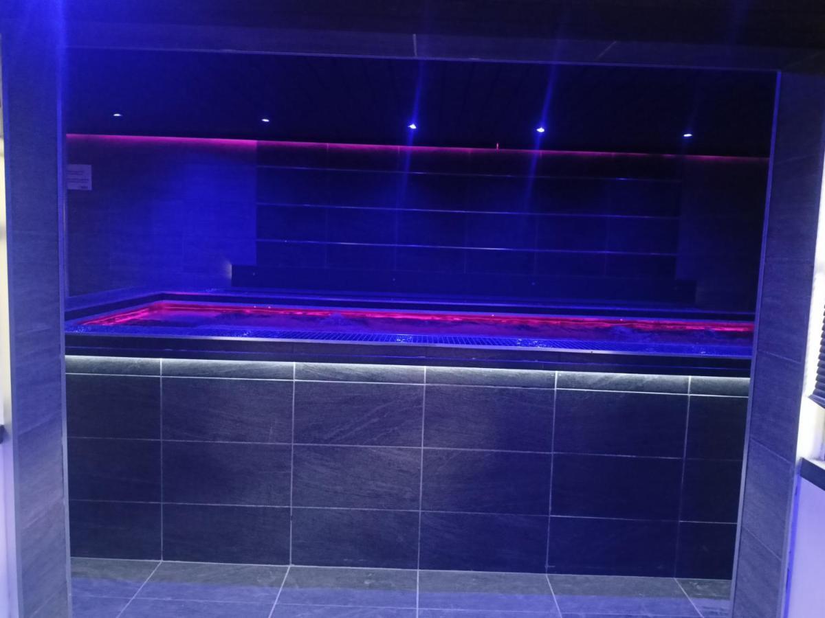 Mas La Farelle Gite, Fitness & Salle De Jeux Gratuite & Spa En Supplement Nîmes Eksteriør billede